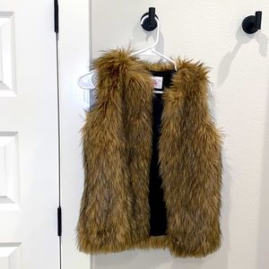 EUC Size L Large by the Children’s Place tcp Faux Fur Vest 10 12 Teen Tween